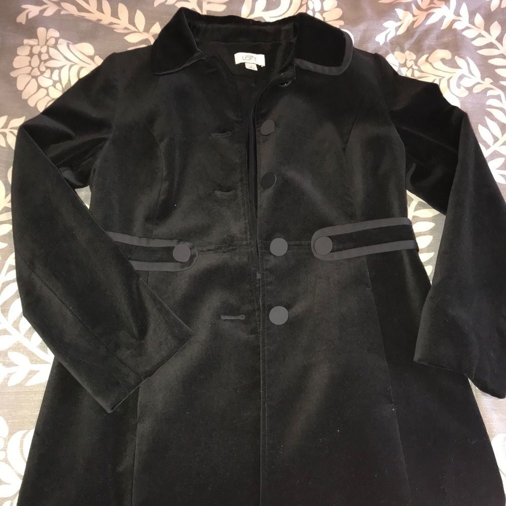 LOFT black velvet coat, size 8